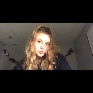 Meet your Posher, Isabelle